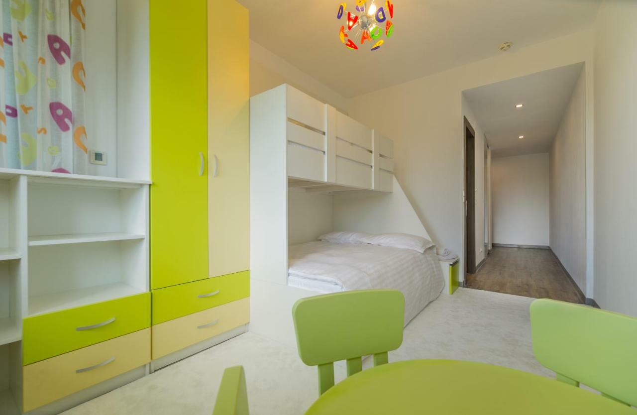 Family Apartment In Silver Mountain Resort Poiana Brasov Eksteriør bilde